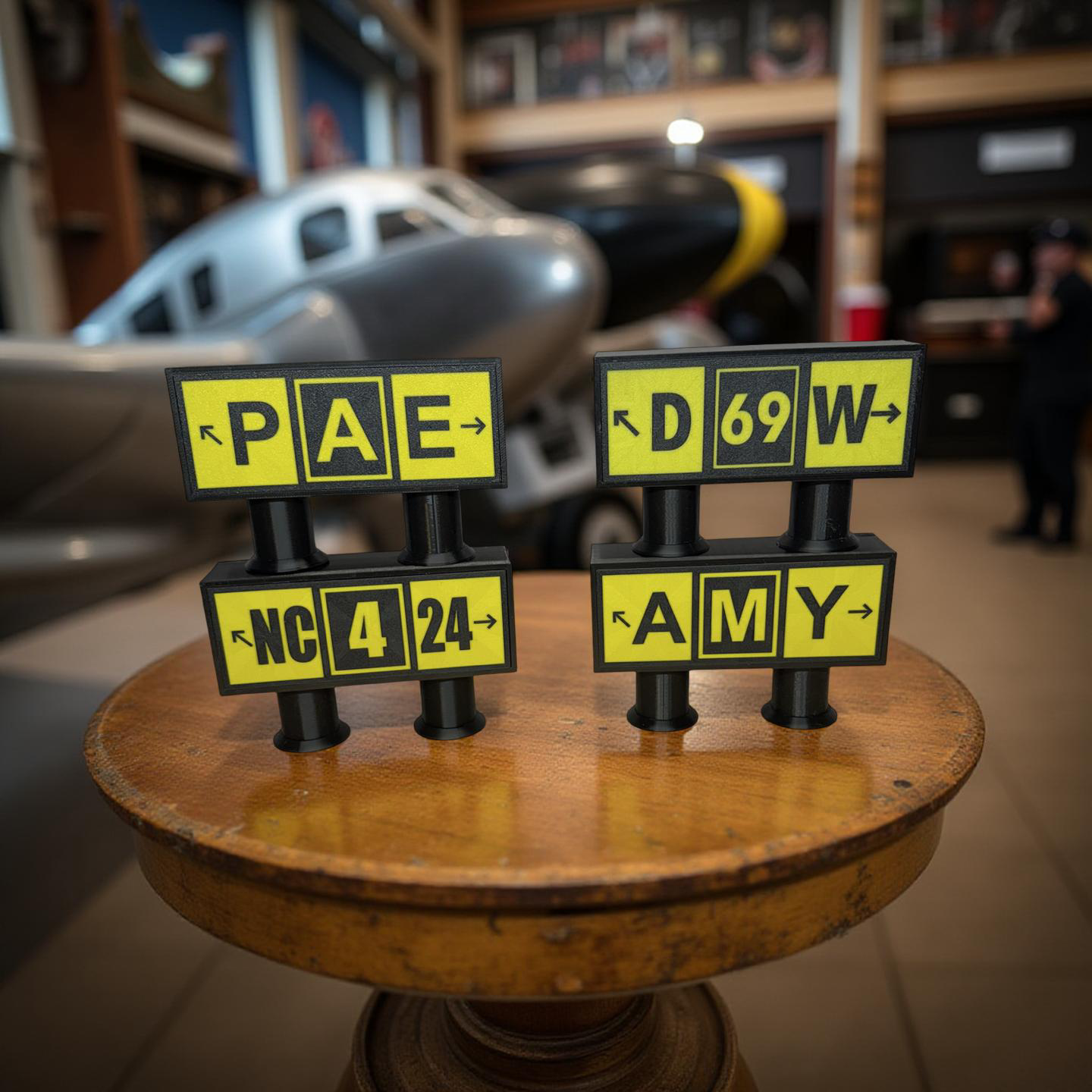 Custom Aviation Taxiway Light with USB-C Power (Customizable)