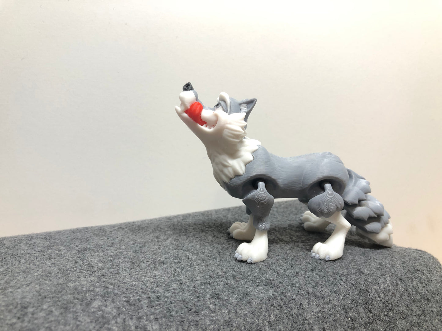Articulating Wolf 3D Printed Moveable Stand/Lay Toy